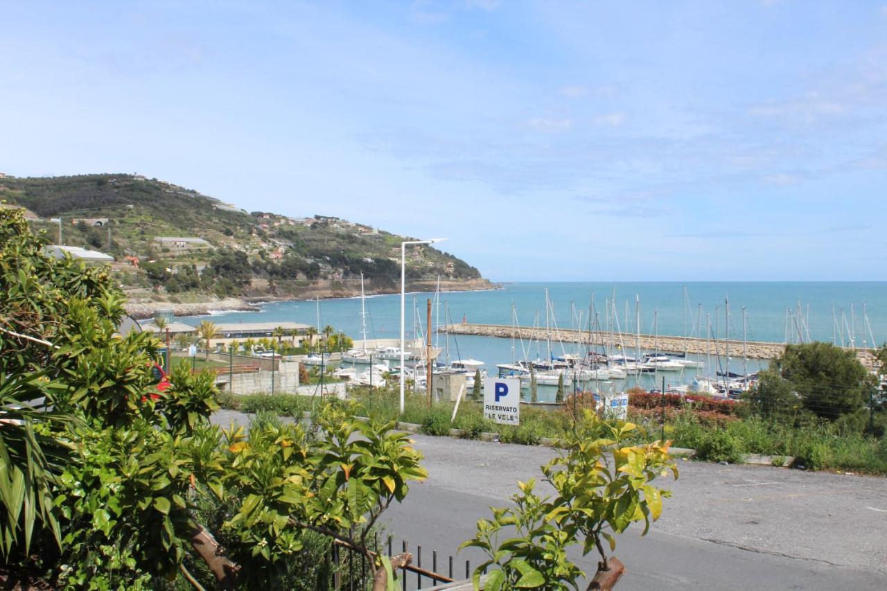 Froggy House Villa San Lorenzo al Mare Exterior photo